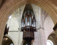 La Ferté-Bernard : le buffet d'orgue en nid d'hirondelle, XVIe siècle (photo Michel Meunier, sept. 2014)